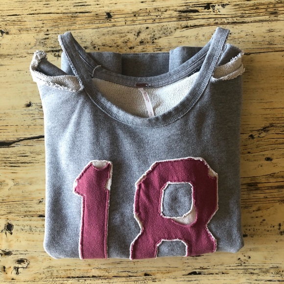 Free People Sweaters - NWOT Free People Cold Shoulder Sweatshirt